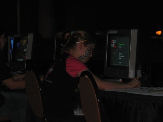 This unidentified Ms Quakecon contestant wore her warpaint … (qc041015.jpg, 573w x 430h )