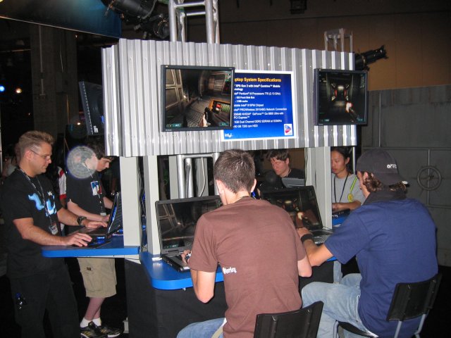 Intel had about 20 machines setup for gaming.  Many were running Doom 3 and Quake 4. (qc052013.jpg, 640w x 480h )