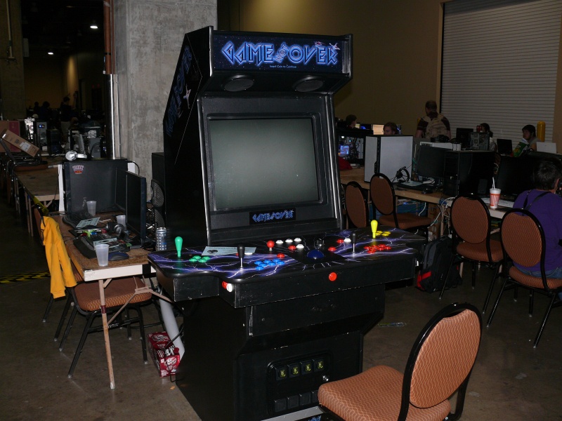 This custom machine can play a bazillion different arcade games (qc090061.jpg, 800w x 600h )